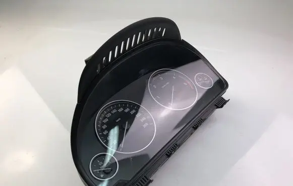 BMW 5 F10 F11 Speedometer (instrument cluster) 9227614