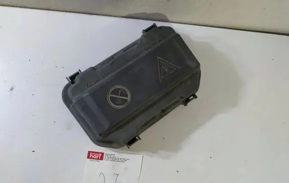 BMW 3 F30 F35 F31 Fuse box cover 9224872