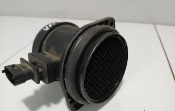 Volvo V50 Mass air flow meter 30677999 5435975 0281002730