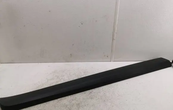 Volvo XC60 Front door trim (molding) 30754485