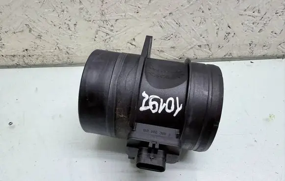 Volkswagen Tiguan Mass air flow meter 03L906461A