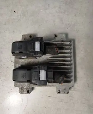 Opel Astra H Engine control unit/module 55583740