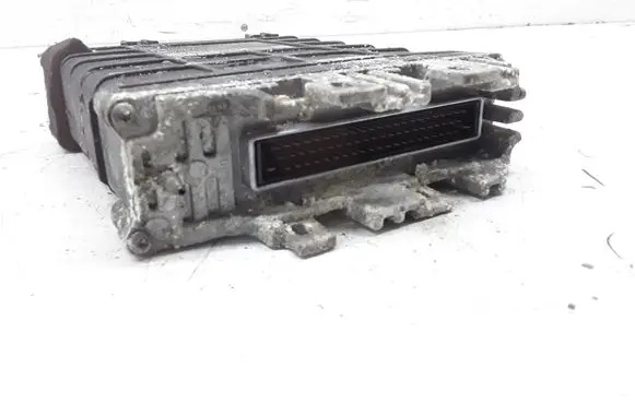 Volkswagen PASSAT B4 Engine control unit/module 0281001312