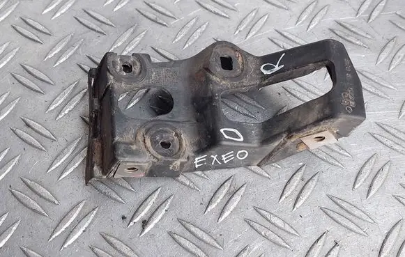 Seat Exeo (3R) Fender mounting bracket 8E0853922D