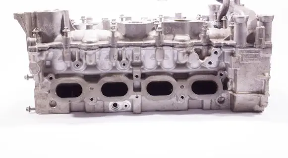 Mercedes-Benz GLB X247 Engine head 