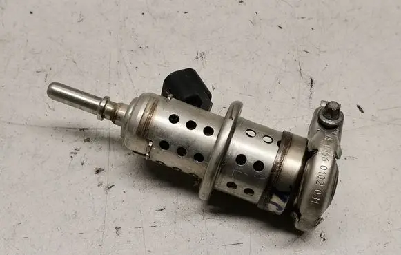 Volvo XC90 AdBlue injector 8888784986