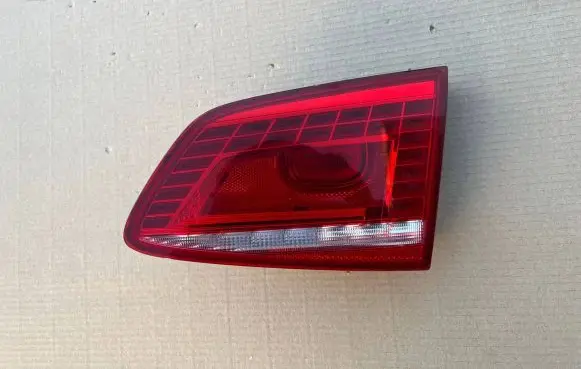Volkswagen PASSAT B7 Rear/tail lights