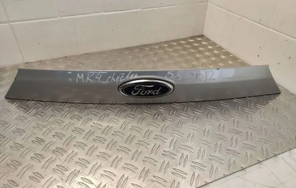 Ford Mondeo MK IV Tailgate trim Bs71402b34adw