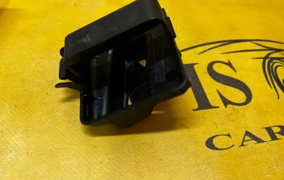 BMW 3 E90 E91 Bracket in trunk/boot 51477131761 7131761