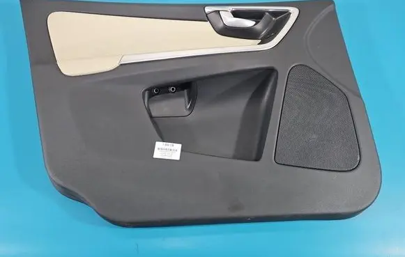 Volvo XC60 Front door card panel trim 30766373 IMPRK1593136