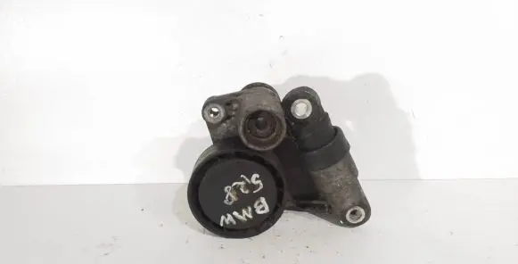 BMW 5 E39 Engine mounting bracket 17173729 F2106862