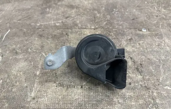 Mercedes-Benz C AMG W205 Horn signal A2055421520