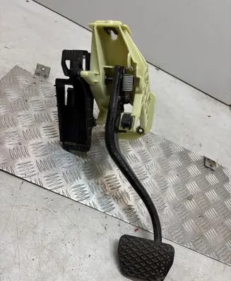 BMW 5 F10 F11 Brake pedal 14416710 6782665
