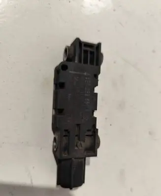 Audi A4 S4 B7 8E 8H Airbag deployment crash/impact sensor 8E0959651A