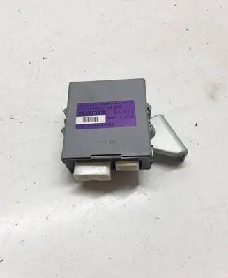 Lexus RX 330 - 350 - 400H Window wiper interval relay 8594048020 623332000 3902BBB