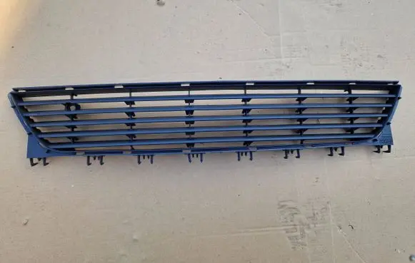 Opel Corsa C Front bumper lower grill 13120833