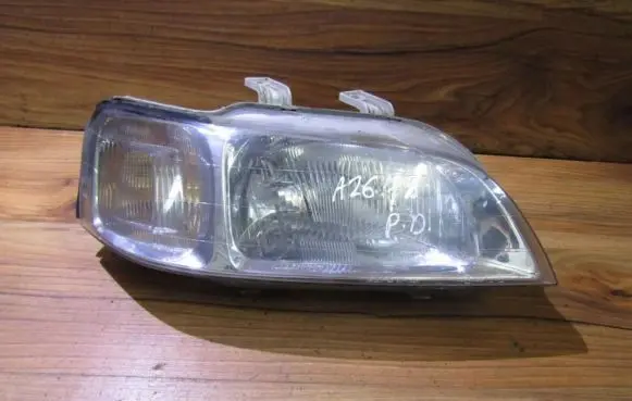 Honda Civic Headlight/headlamp 082171122r