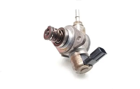 Nissan Qashqai Fuel injection high pressure pump 166304016R H8201146431