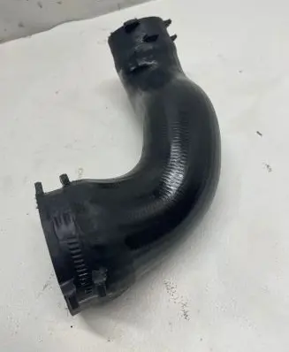 Audi A4 S4 B7 8E 8H Intercooler hose/pipe
