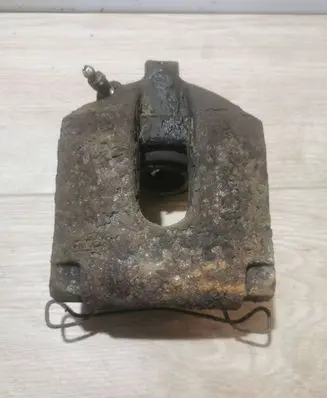 Volvo XC90 Rear brake caliper