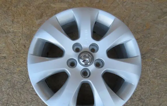 Opel Insignia A R17 alloy rim 13351762