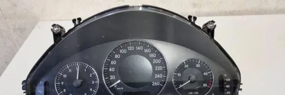 Mercedes-Benz E W211 Speedometer (instrument cluster) A2115406148 110080351010