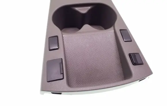 Cup holder front