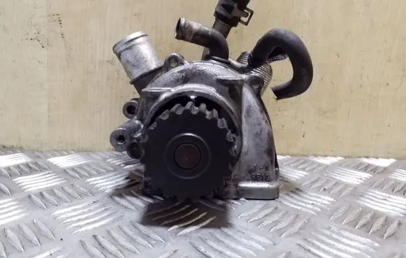 Mazda 6 Water pump 