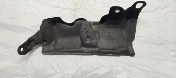 BMW 3 G20 G21 Heat shield in engine bay 8668914