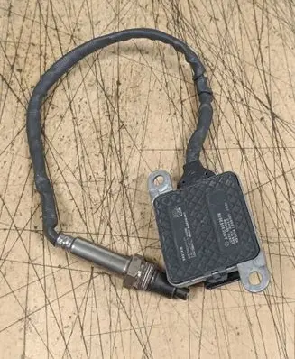 Mercedes-Benz Sprinter W907 W910 Lambda probe sensor A0009053009