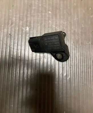 Renault Captur Air pressure sensor 0281006108 223657458R H8201038353