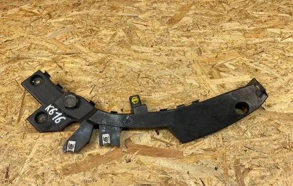 Opel Vivaro Headlight/headlamp mounting bracket 9826095680