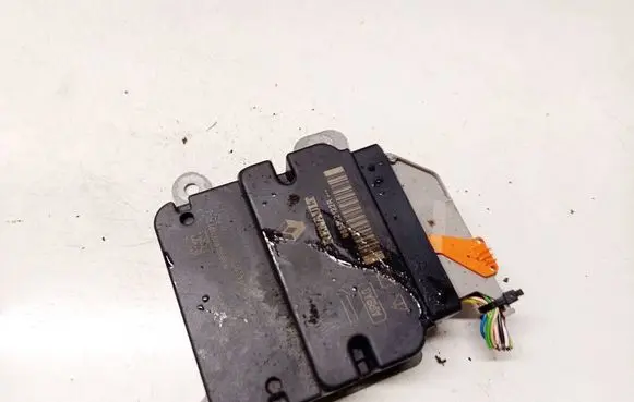 Dacia Sandero Airbag control unit/module 985102122R
