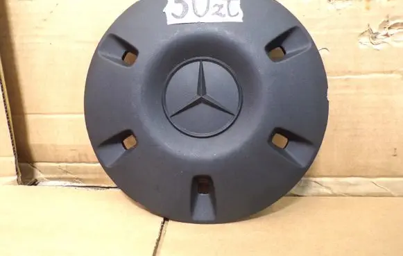 Mercedes-Benz Sprinter W906 Wheel nut cap/cover 