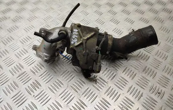 Toyota Avensis T250 Engine shut-off valve 