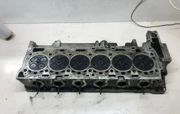 BMW X5 E70 Engine head 7800003