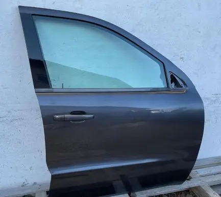 Dodge Durango III Front door 