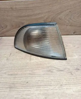 Audi A4 S4 B5 8D Front indicator light 6R01490 PY21W