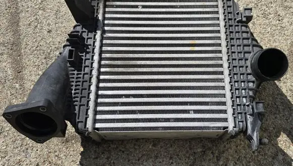 Lamborghini Urus Intercooler radiator 4M0145804