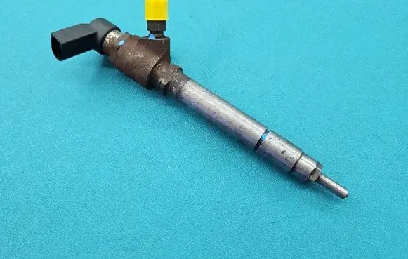 Fuel injector