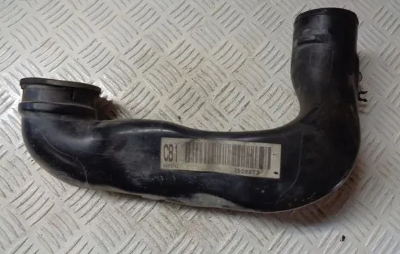 Opel Meriva B Air intake hose/pipe 55577107