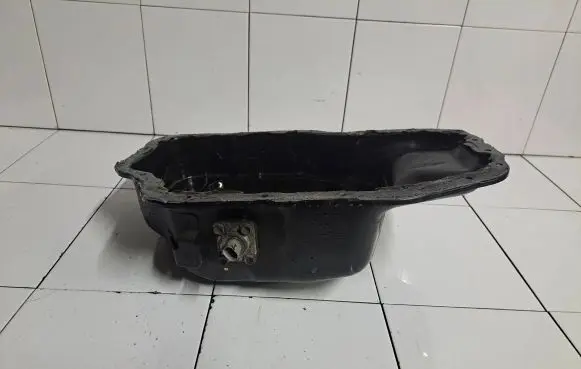 Toyota Avensis T270 Oil sump