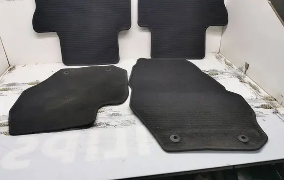 Volvo XC60 Car floor mat set 