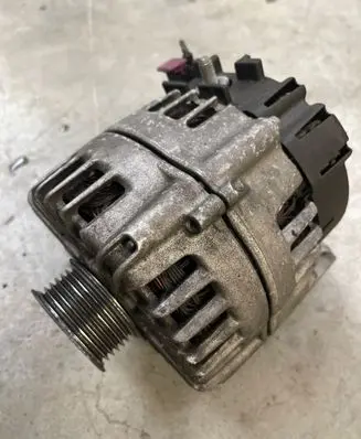 BMW 5 F10 F11 Generator/alternator 7823341 2609904D FG23S040