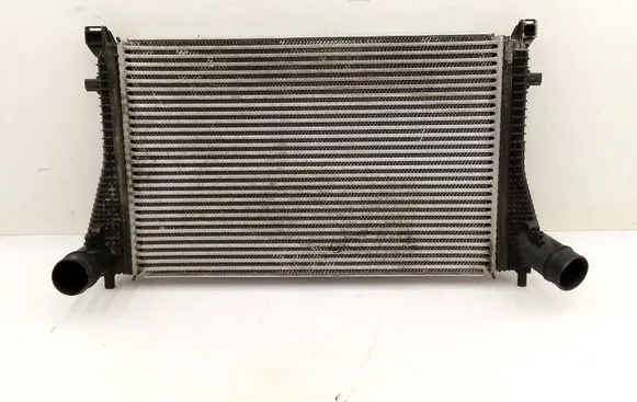 Seat Leon (5F) Intercooler radiator 5Q0145803AB