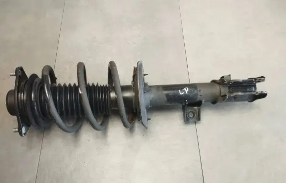 Hyundai ix35 Front shock absorber/damper 546502Y610