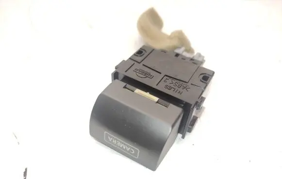 Nissan Qashqai Hazard light switch NILES 25305BR00A