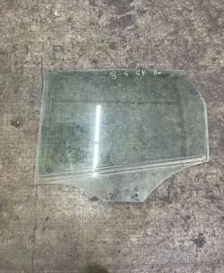 Audi Q5 SQ5 Rear vent window glass 