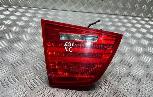 BMW 3 E90 E91 Tailgate rear/tail lights 7154161