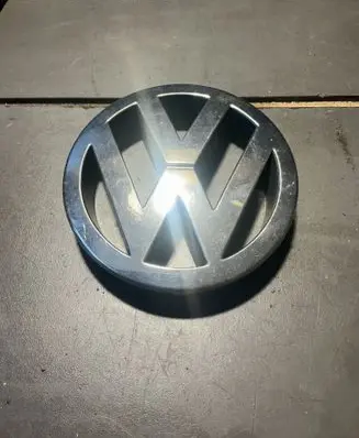 Volkswagen Sharan Manufacturer badge logo/emblem 7M3853601